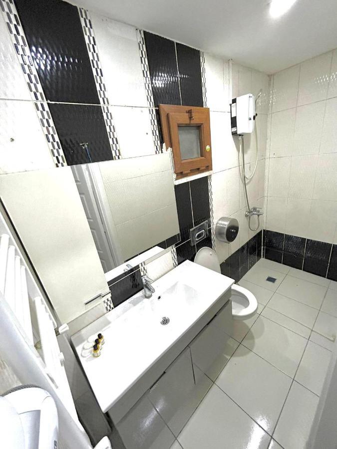 Taksim Sweet Central Hotel Истанбул Екстериор снимка